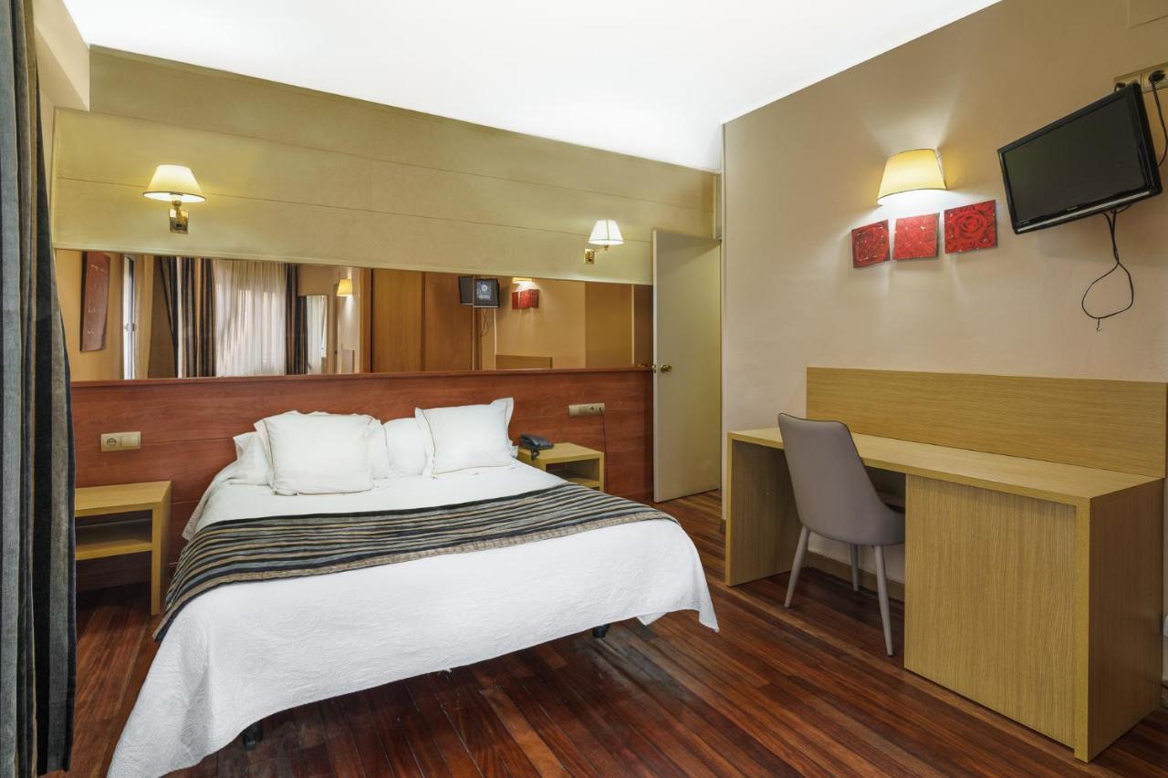 Hotel Regio Torrelavega Ngoại thất bức ảnh