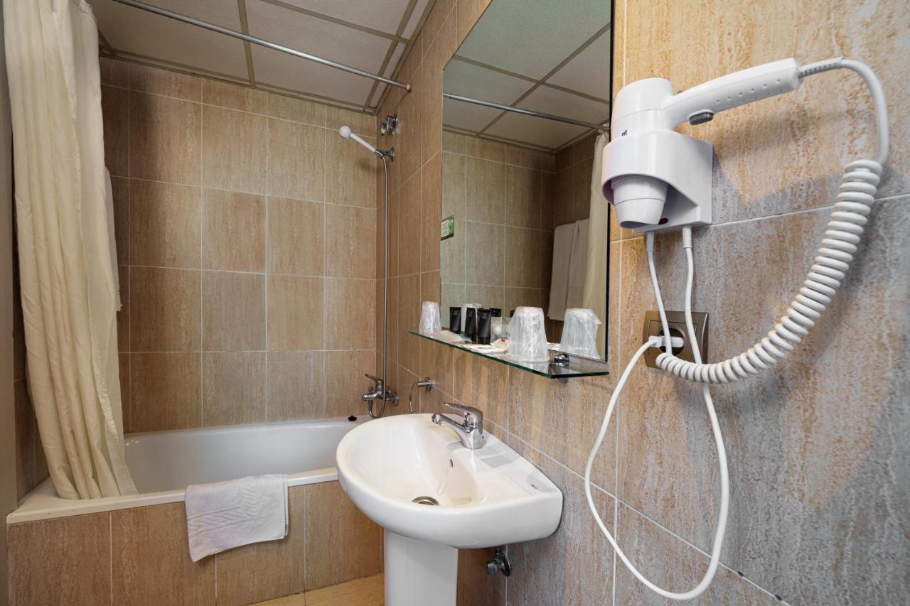 Hotel Regio Torrelavega Ngoại thất bức ảnh