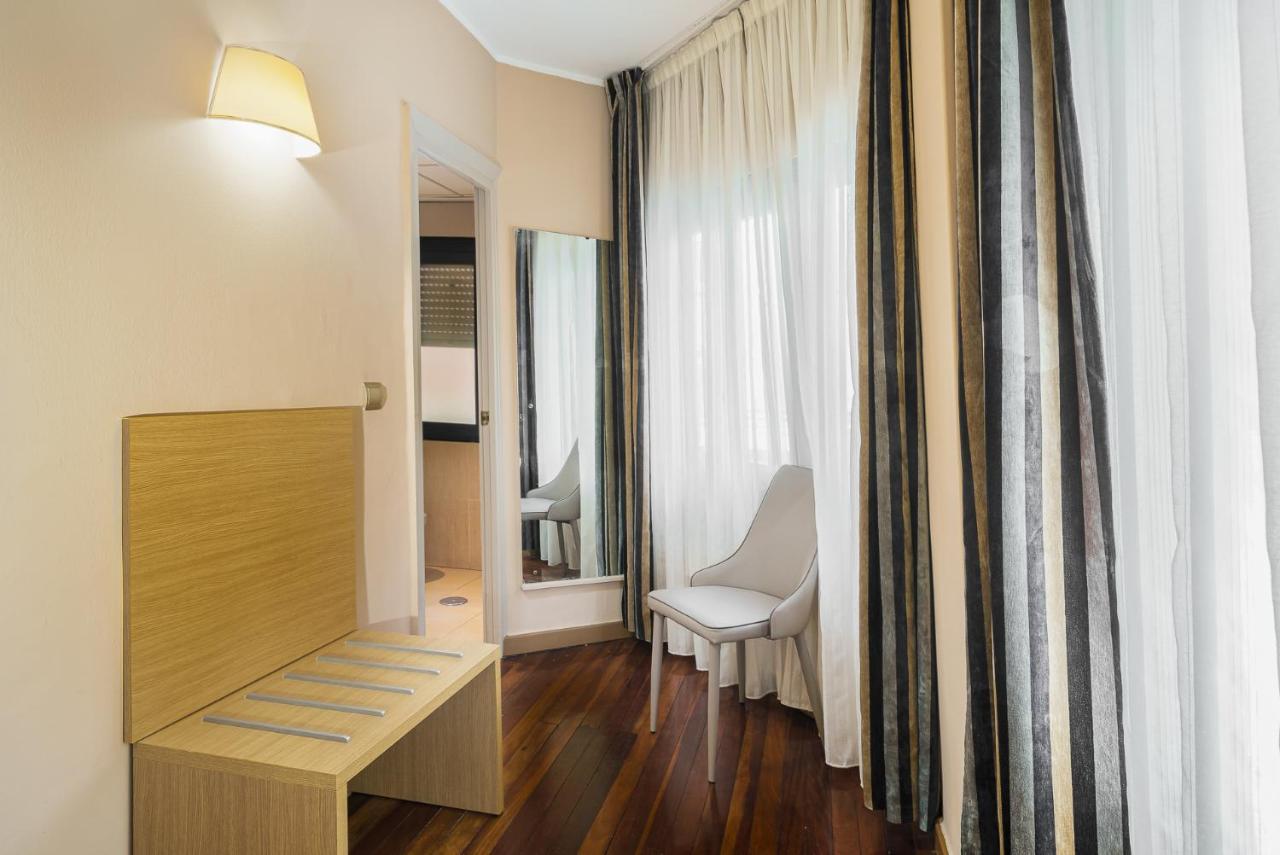 Hotel Regio Torrelavega Ngoại thất bức ảnh