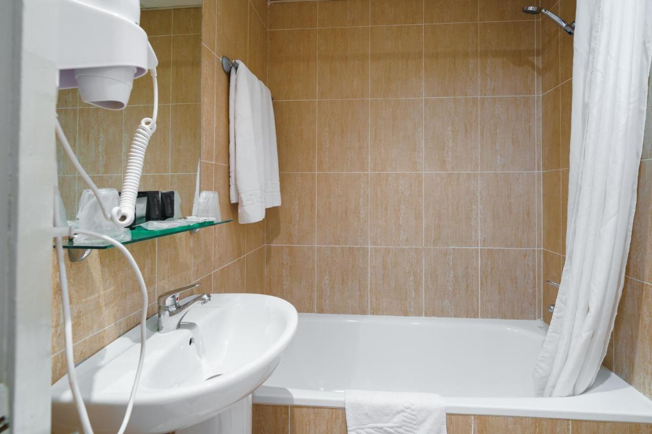 Hotel Regio Torrelavega Ngoại thất bức ảnh