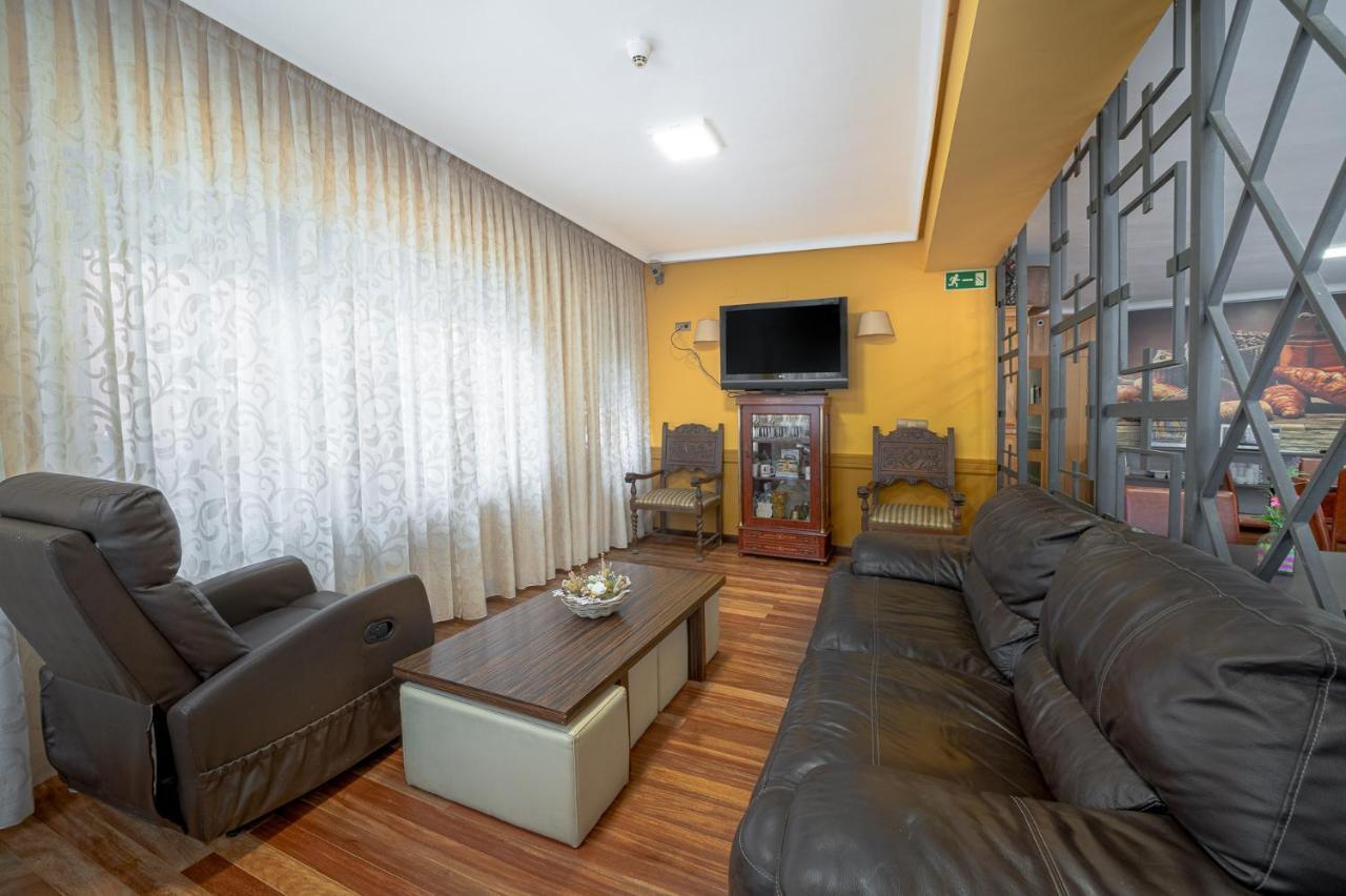 Hotel Regio Torrelavega Ngoại thất bức ảnh
