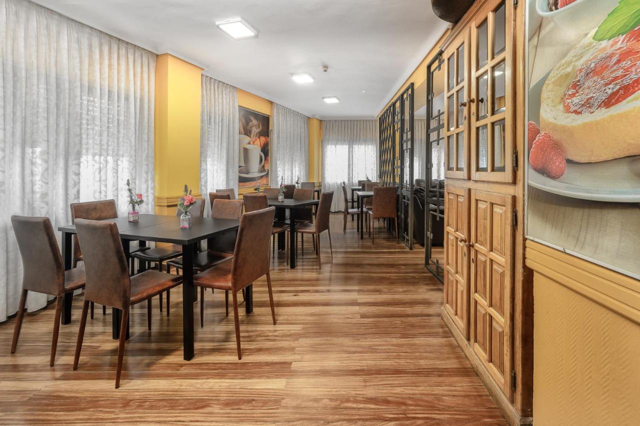 Hotel Regio Torrelavega Ngoại thất bức ảnh
